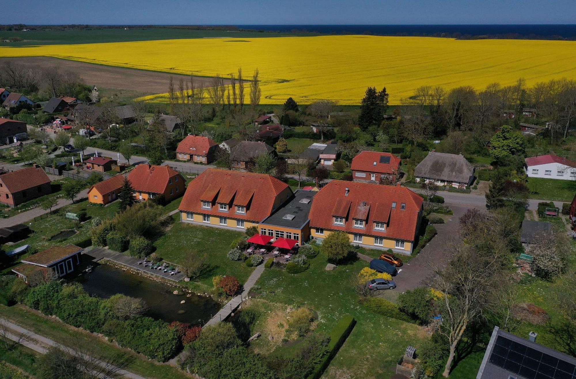 Hotel&Restaurant Zum Kap Arkona Putgarten Buitenkant foto